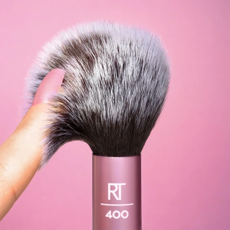 Real Techniques - Blush Brush - Wielofunkcyjny Pędzel do Różu - 1szt.