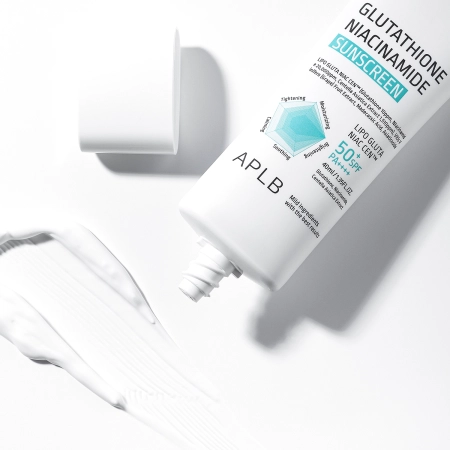 APLB - Glutathione Niacinamide Sunscreen SPF50+ PA++++ - Rozjaśniający Krem do Twarzy z Filtrem - 40ml