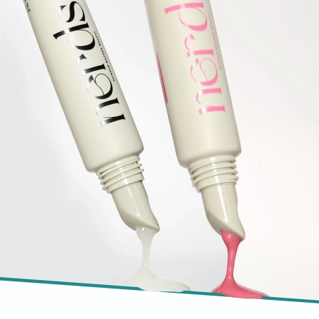 Nerds. - Peptide + Hyaluronic Acid Plumping Lip Treatment NUDE MAUVE - 2% Matrixyl Synthe'6 + 1% Hyacolor - Peptydowe Serum do Ust z Kwasem Hialuronowym w Kolorze Nude Mauve - 10ml